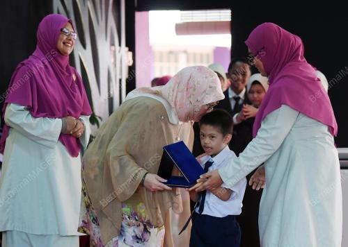 PH01_17112019_PERMAISURI_BN201911157863