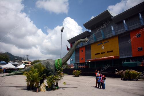 PAMERAN TAMAN TEMA DINOSAUR