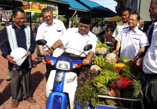 TAN AMINUDDIN ISHAK