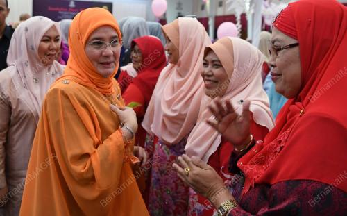 PH01_18092018_AZIZAH