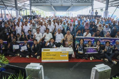 DATUK SERI WAN ROSDY WAN ISMAIL
