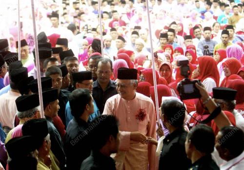 MOHD NAJIB TUN ABDUL RAZAK