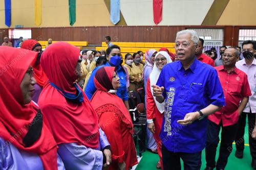DATUK SERI ISMAIL SABRI YAAKOB