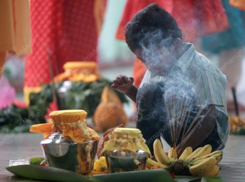 PH01_20012011_THAIPUSAM