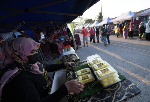 PENIAGA AISKRIM DURIAN