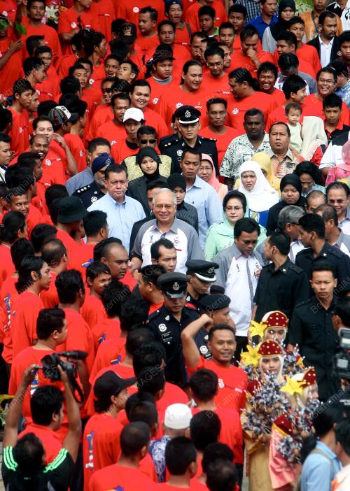 MOHD NAJIB TUN ABDUL RAZAK