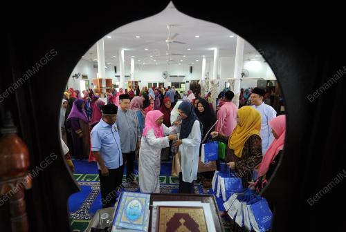 PH01_20062017_QURAN
