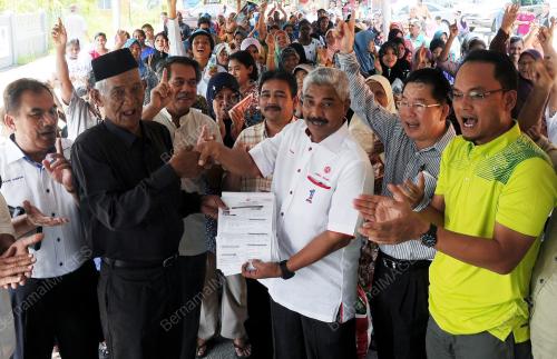 PH01_21042012_UMNO