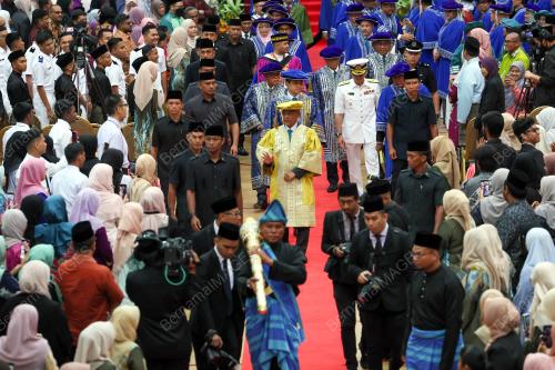 AL-SULTAN ABDULLAH RI'AYATUDDIN AL-MUSTAFA BILLAH SHAH