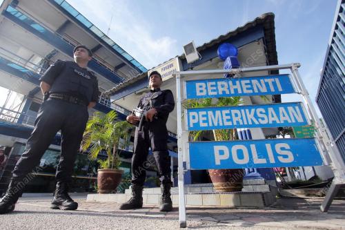 PH01_22072016_POLIS