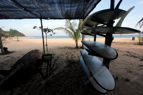 PANTAI PERANGINAN CHERATING