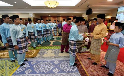 TENGKU ABDULLAH SULTAN AHMAD SHAH