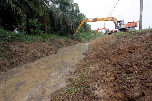 PH01_23122015_PARIT