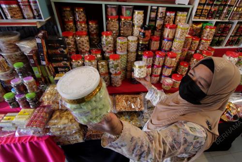 BISKUT DAN KEREPEK RAYA