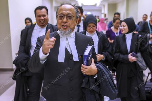 DATUK SAIFUL EDRIS ZAINUDDIN