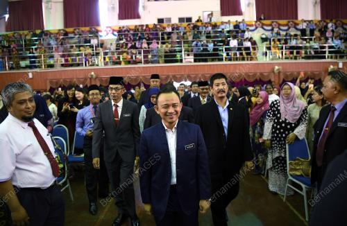 PH01_24092019_MASZLEE_BN201909232045