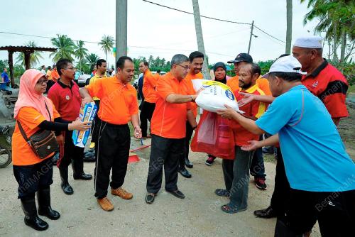 PH01_24122013_BANJIR