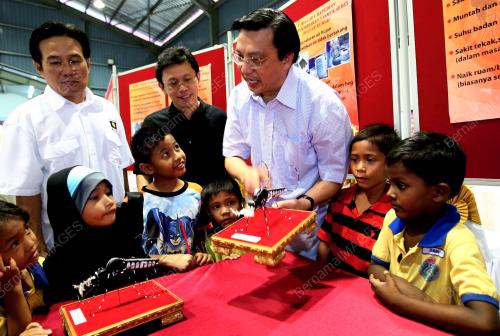 LIOW TIONG LAI