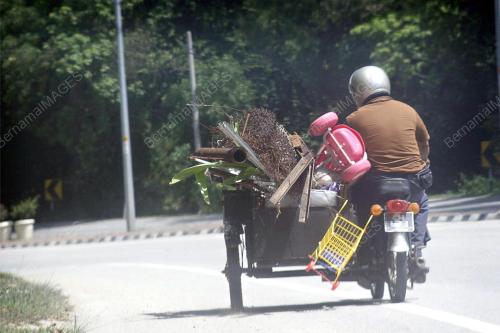 PENUNGGANG MOTOSIKAL