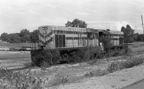 PH01_26012015_KERETA_API