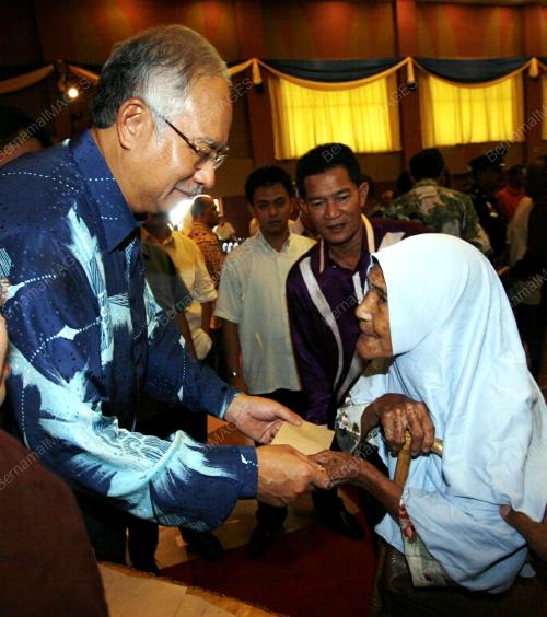 MOHD NAJIB TUN ABDUL RAZAK