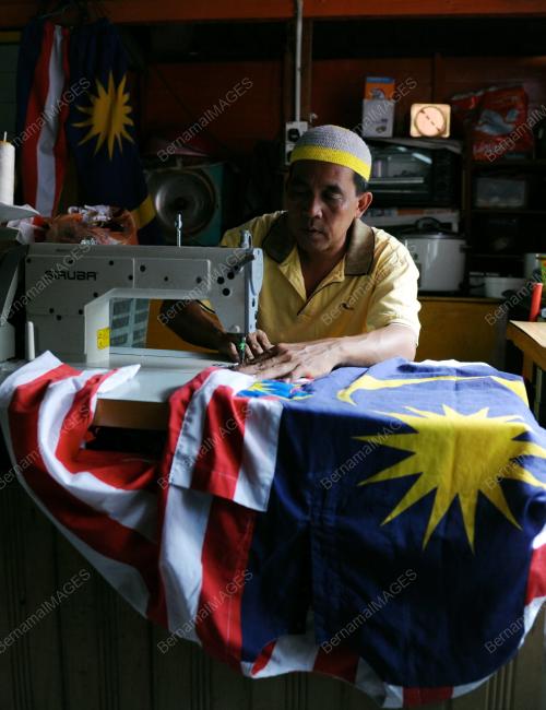 RAYA MERDEKA