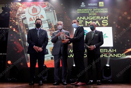 DATUK SERI WAN ROSDY WAN ISMAIL
