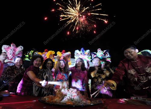 PH01_27022015_SULTANAH