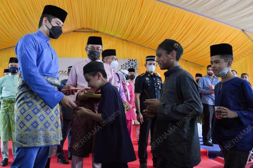 TENGKU HASSANAL IBRAHIM ALAM SHAH AL SULTAN ABDULLAH