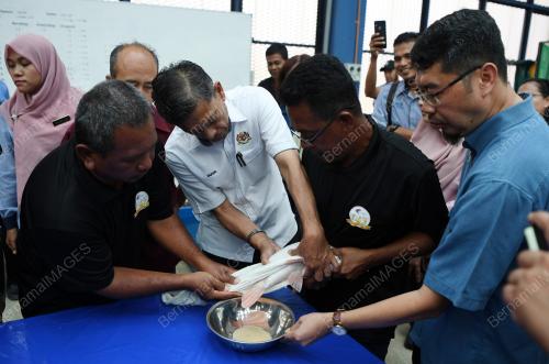 DATUK MUNIR MOHD NAWI