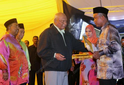 SULTAN AHMAD SHAH