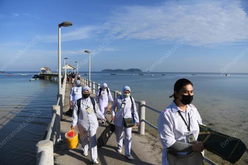 PROGRAM VAKSINASI MASYARAKAT PULAU TIOMAN