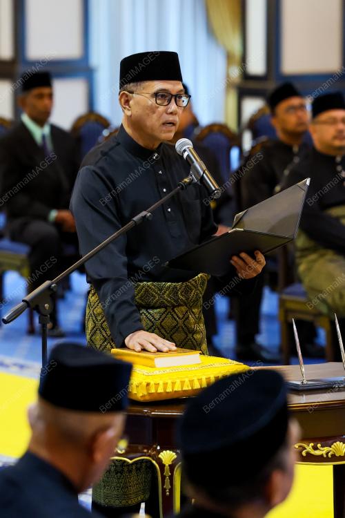 DATUK SERI WAN ROSDY WAN ISMAIL