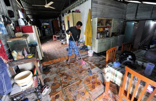 PH01_28122014_BANJIR