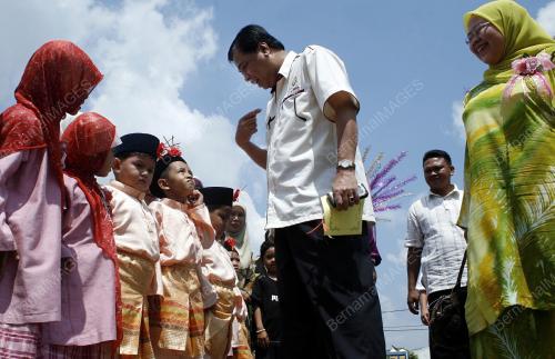 ISMAIL SABRI YAAKOB