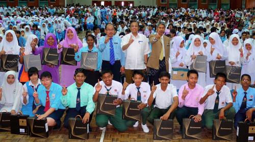 ISMAIL SABRI YAAKOB