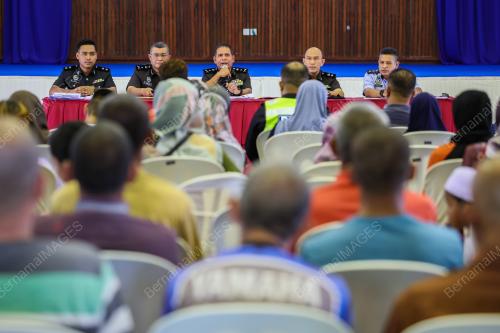 PELEPASAN BANDUAN BERLESEN (PBSL)