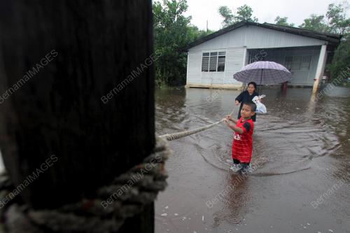 PH01_30122014_BANJIR