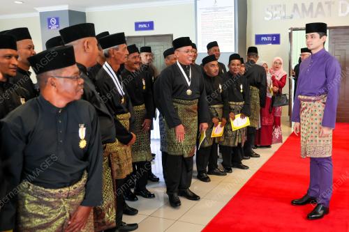 TENGKU HASSANAL IBRAHIM ALAM SHAH AL SULTAN ABDULLAH