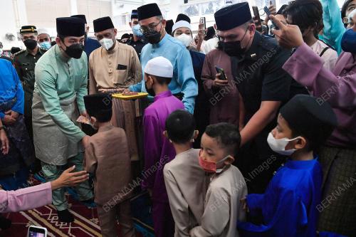TENGKU HASSANAL IBRAHIM ALAM SHAH AL SULTAN ABDULLAH