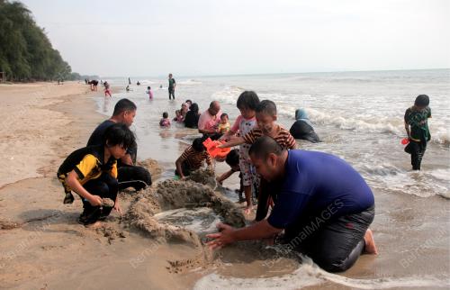 TINJAUAN AKTIVITI ORANG RAMAI HARI CUTI
