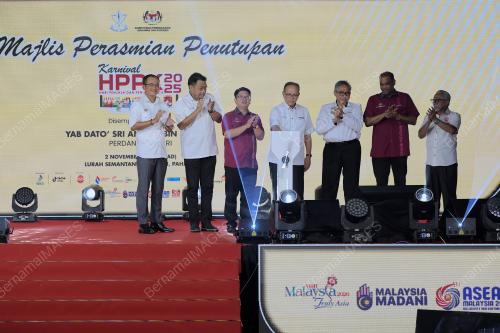 DATUK SERI WAN ROSDY WAN ISMAIL