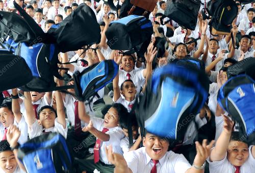 PH02_03012014_SEKOLAH