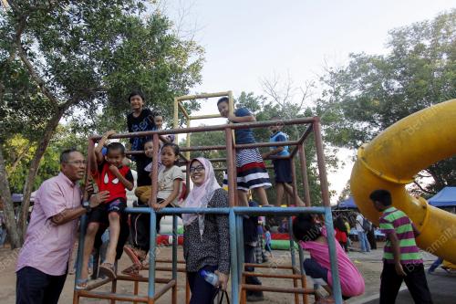 PH02_03042016_TAMAN_RAKYAT