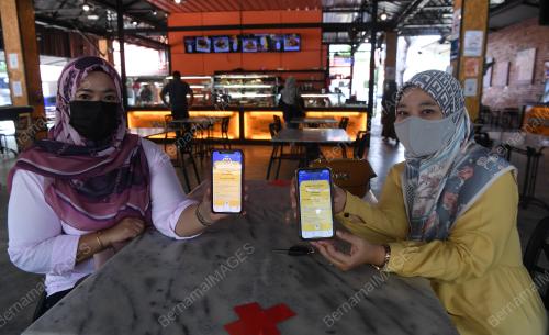 MAKAN DI KEDAI PELAN PEMULIHAN NEGARA
