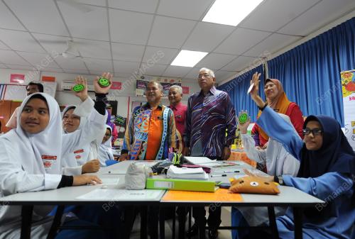 PH02_03112016_MAHDZIR