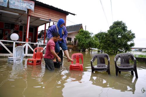 PH02_04012018_BANJIR