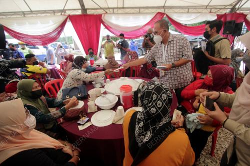 DATUK SERI WAN ROSDY WAN ISMAIL