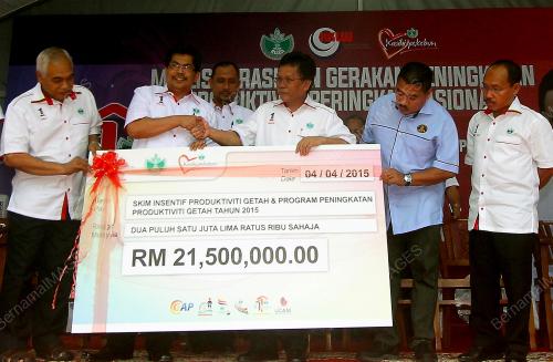 PH02_04042015_SHAFIE