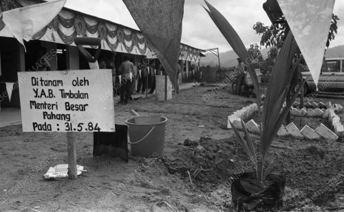 PH02_04082015_LEPAR_UTARA